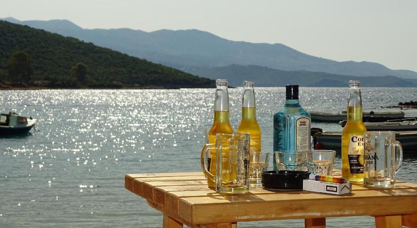 Vila Reni &amp; Risi — Hotel in Saranda