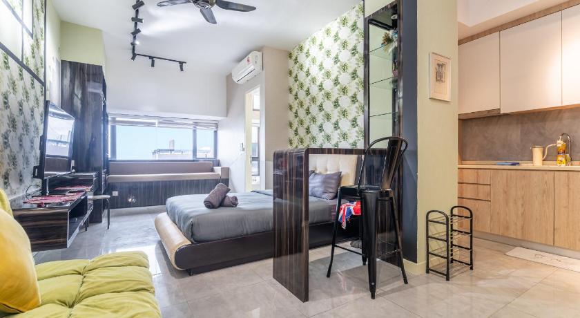 Malacca Imperio A2213A 3pax with Bathtub Free Wifi Parking 3-Star Guesthouse room