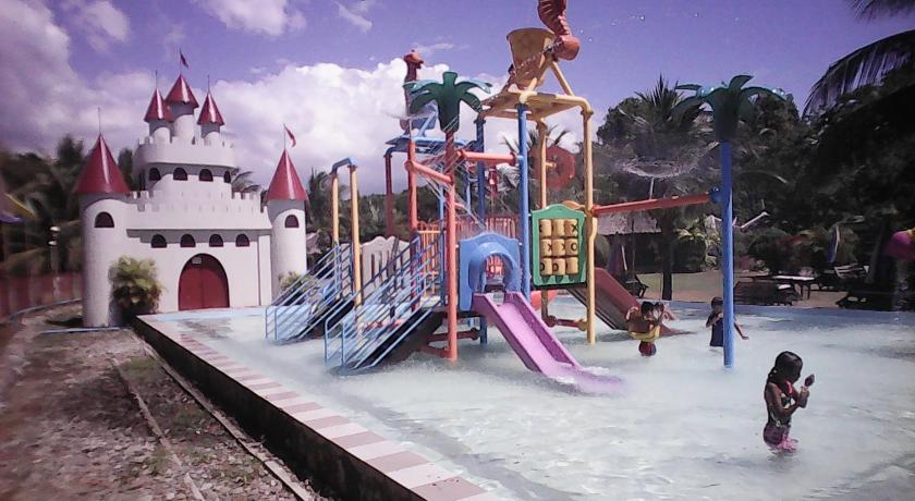 Gazebo Pools and Restaurant photo