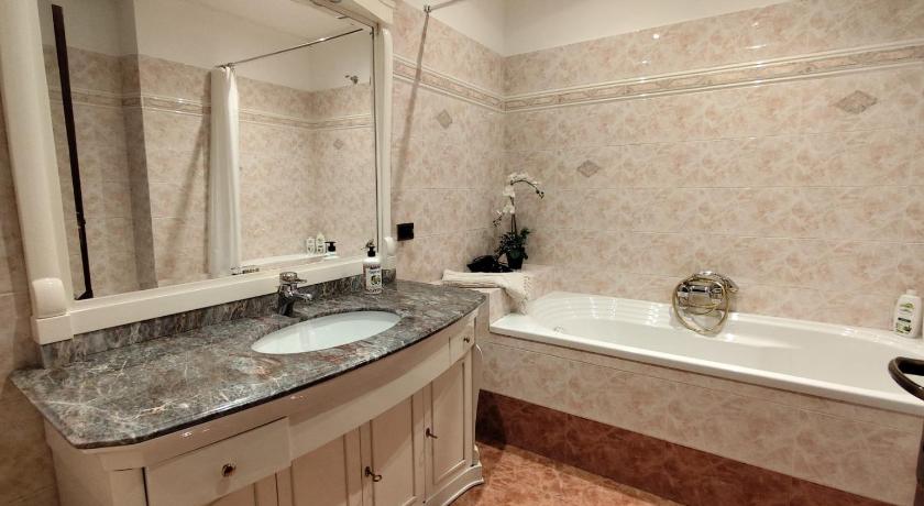 ローマ MURA DI PRATI - Spazioso appartamento per 8 a San Pietro 4つ星 シングルルーム スイート