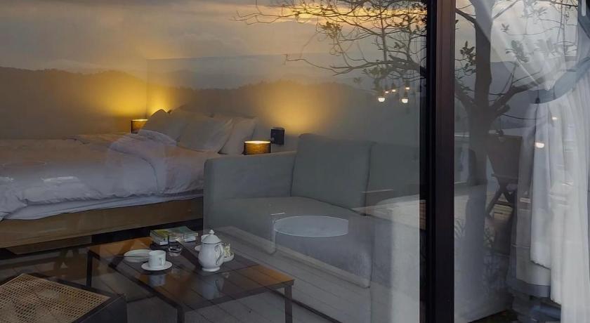 メースアイ／ウィアンパパオ Tramont 4つ星 ホテル プール