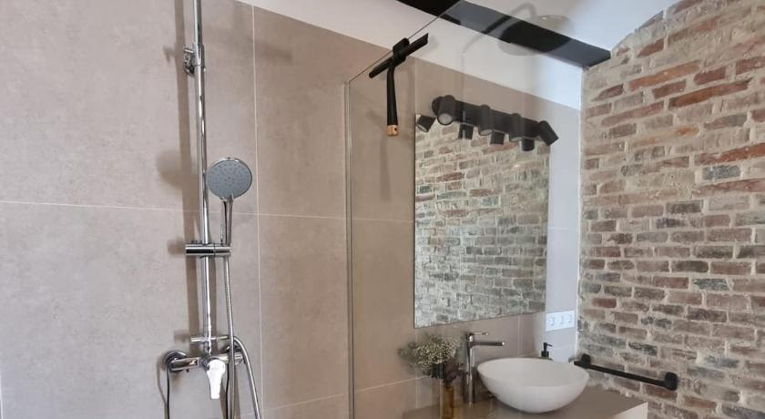 马萨拉奇 Les Ametlles 4星级 单人房 套房