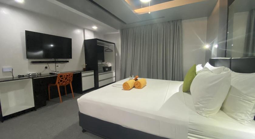 Image of 2-Bedroom Luxury Villa 5