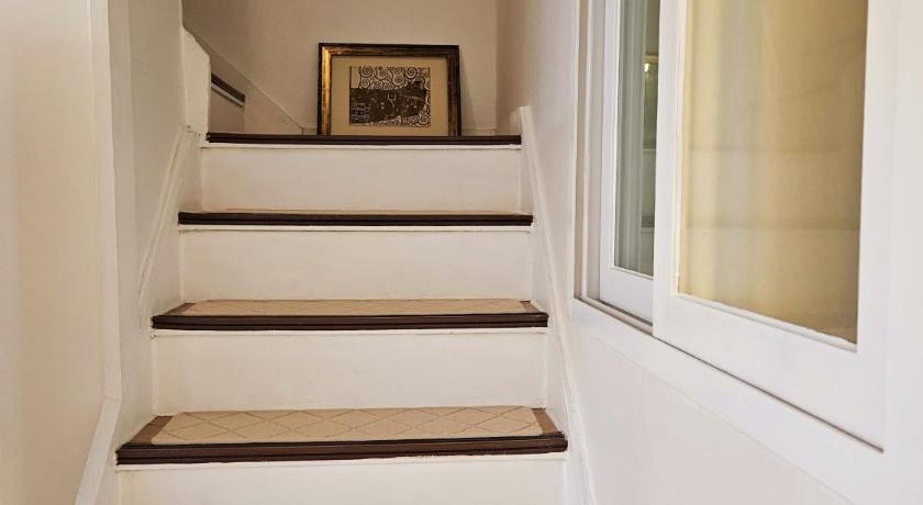 서울 Soul of Seoul - Cozy 3 room stay, 3min from SNU Station 4성급 싱글룸 레스토랑