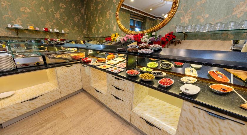 Nil Hotel - main image