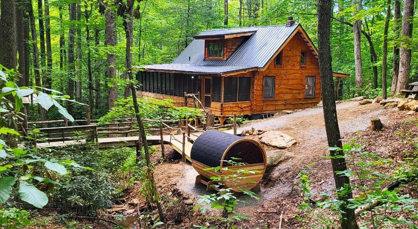 Ma & Pa's cabin at Cabin Fever in NC