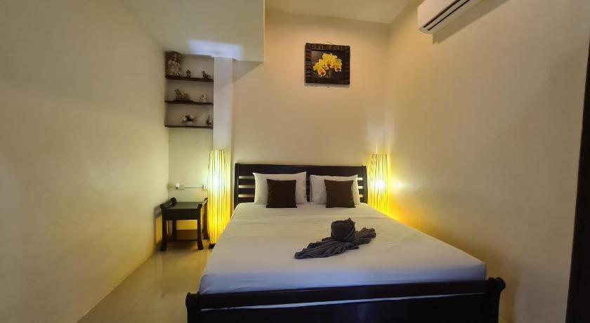 Image of Two-Bedroom Townhouse 9