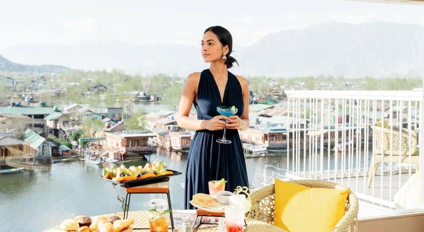 Bloom Boutique - Dal Lake - image 10