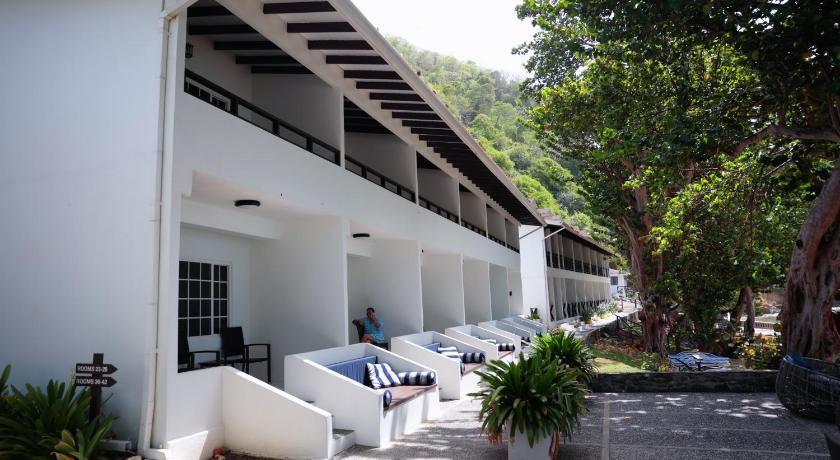 Image of Superior Oceanview Room 8