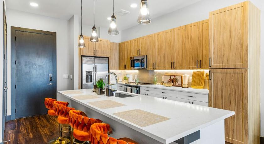 Austin 12 Min to Downtown Balcony Apt with Free Parking 3-Star Accommodation room