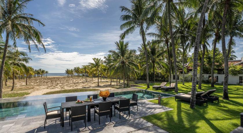 Image of 4 Bedroom Pool Villa 4