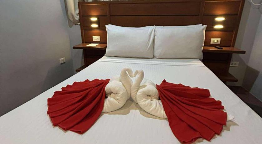 Cerca Hotel - image 35