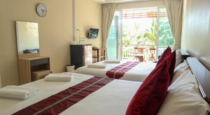 Image of Deluxe Double or Twin Room with Balcony 3