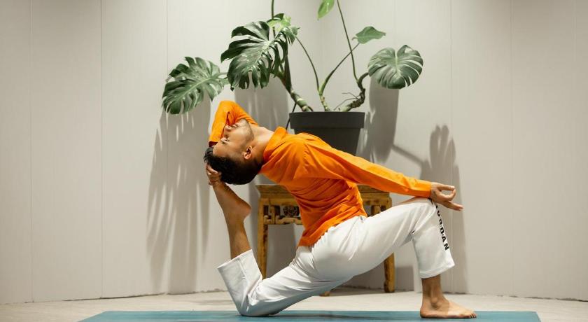 Himalayan Wellness Retreats - image 13
