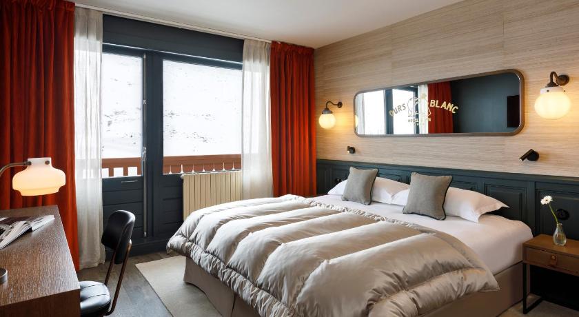 Image of Classic Double Room with Pointe de la Masse View 0