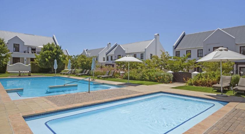 Winelands Golf Lodges 8 at De Zalze - image 15