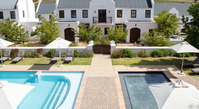 Winelands Golf Lodges 17 at De Zalze - image 2