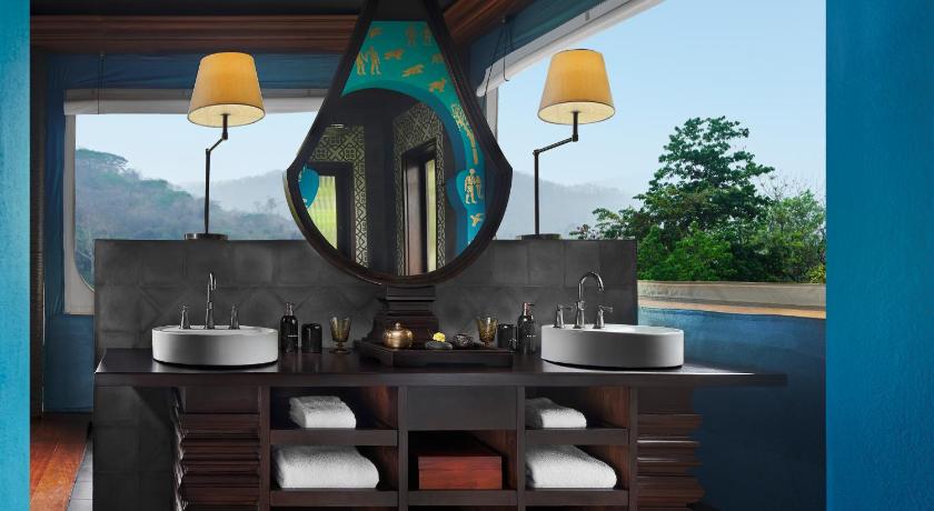 Image of Hilltop Tent King 2