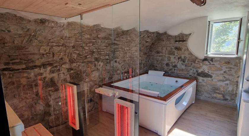 "Rosa di sera" - Relax in Toscana con Spa privata
