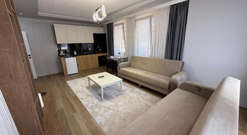 シュルメネ Guven Palace Suites 5つ星 ゲストハウス 外観