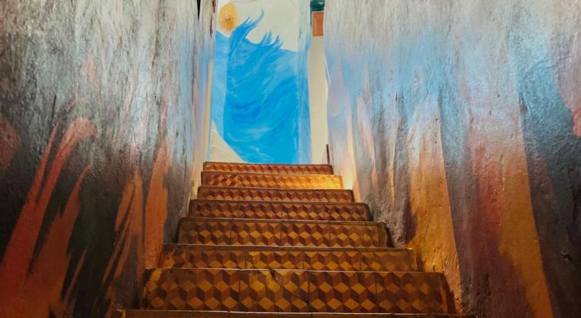 タガズート Surfaces Hostel ホテル スイート