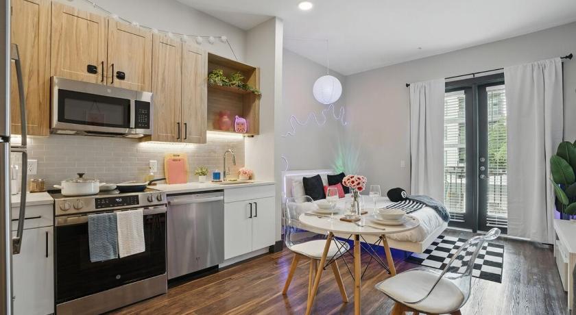 오스틴 (TX) 6min to Domain,12min DT Studio with Pool and Free Parking 4성급 숙소 로비