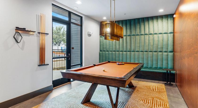 오스틴 (TX) 6min to Domain,12min DT Studio with Pool and Free Parking 4성급 숙소 스위트룸