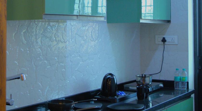CITY SERVICE APARTMENT - image 10