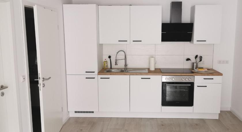 ルンデン LandRaume barrierefrei 4つ星 ゲストハウス プール