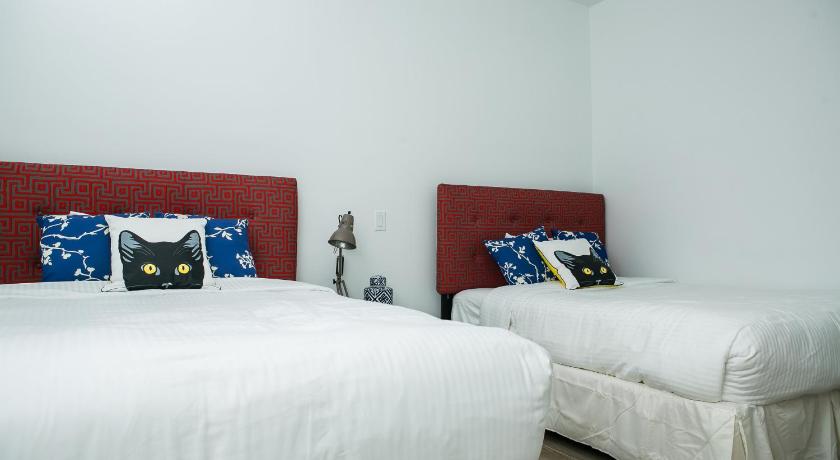 Image of Two-Bedroom Apartment with View 15