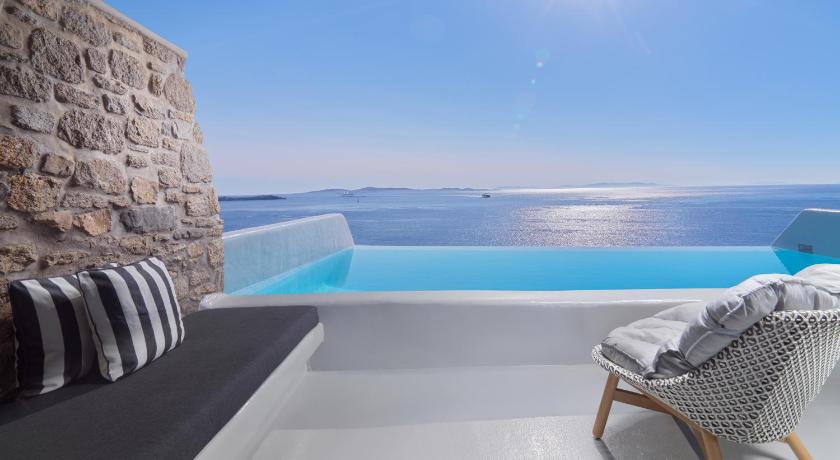 Image of Junior Suite with Pool 1