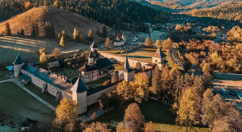 Casa Adi Sucevița