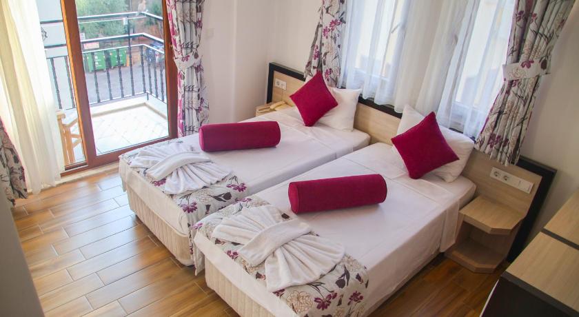 HOTEL HERMES - image 10
