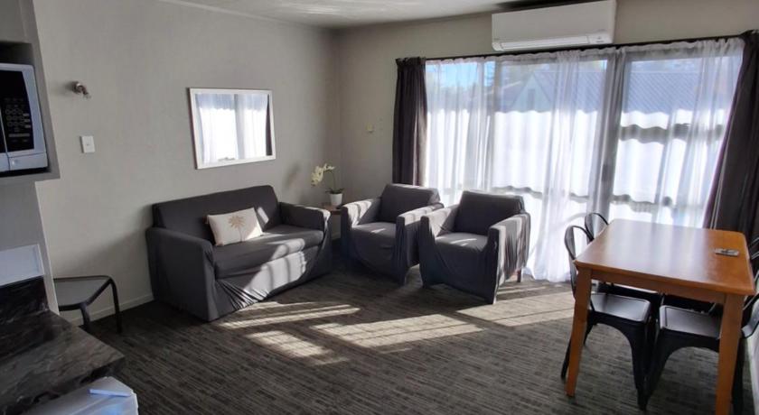 Image of Family Room with Garden View 0