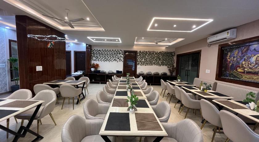 Hotel Mango Tree Vrindavan - image 11