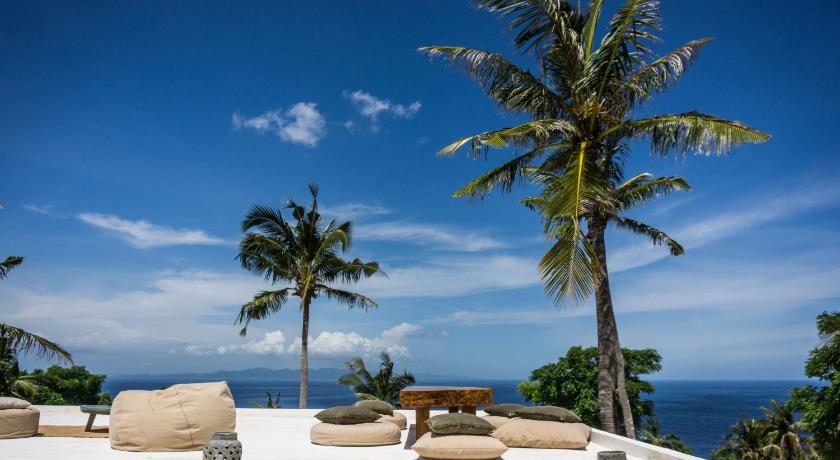 Bali The Raja Lima 5-Star Hotel exterior