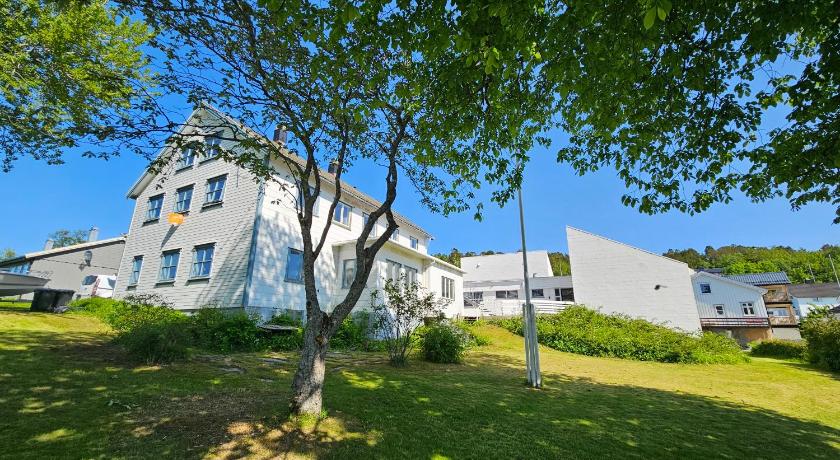Vag Helgeland - Solbakken Gjestehus
