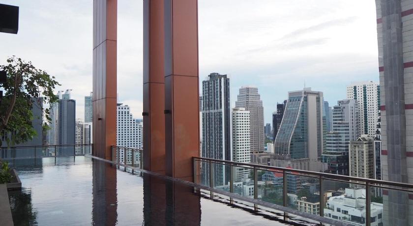 Circle 31 #1BR Bangkok - image 12