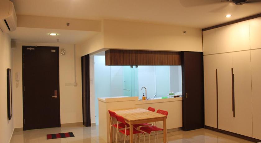 Image of Deluxe Queen Studio 7