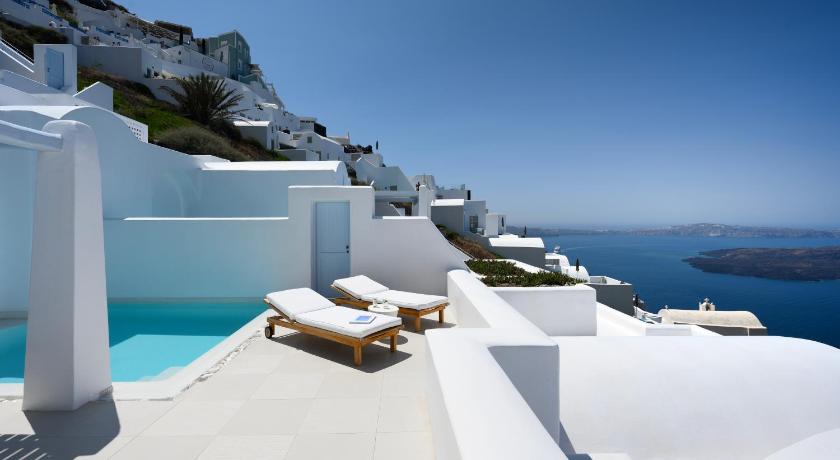 Image of Pool Suite with Caldera View (Only for 2 people) 3