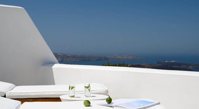 Image of Pool Suite with Caldera View (Only for 2 people) 16