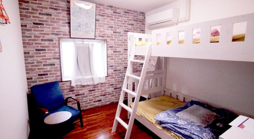 沖縄本島 M&Unity 5つ星 ホテル プール