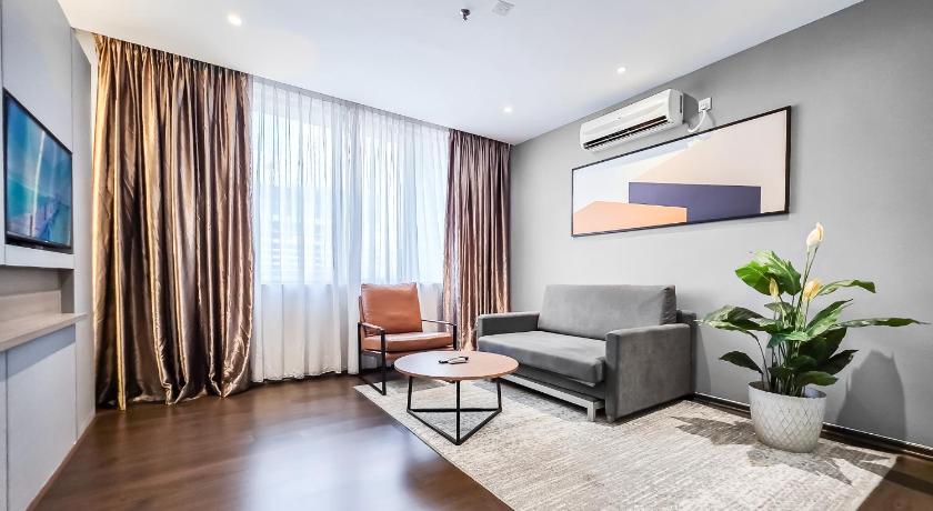 Image of Executive Suite 4