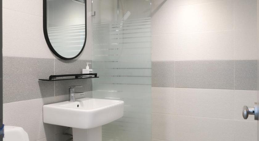 Busan MOIJI Guesthouse 5-Star Hotel suite