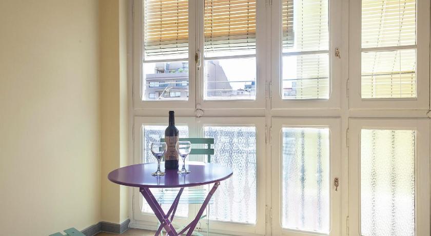 Apartment in Barcelona near Passeig de Gracia - image 16