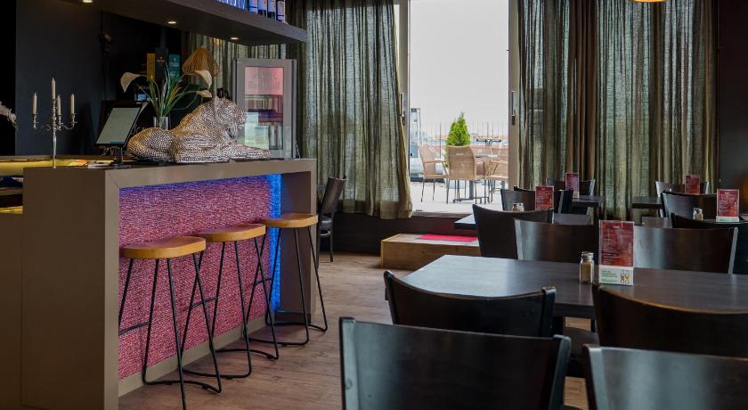 柏林 TWO Hotel Berlin by Axel - Adults Only 4星级 酒店 泳池