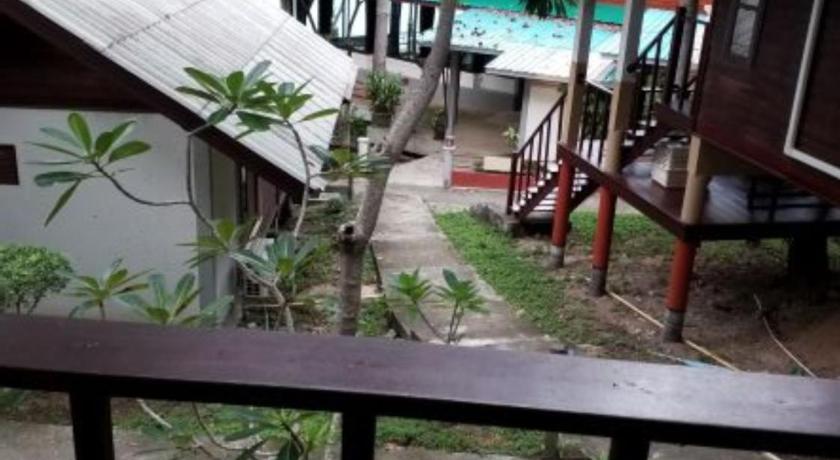Image of Standard Garden View 17