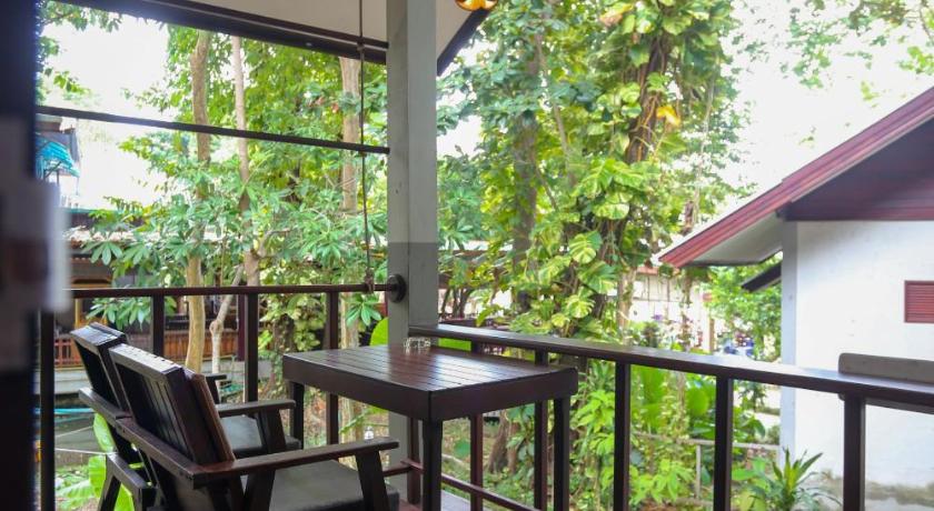 Image of Standard Garden View Twin 9