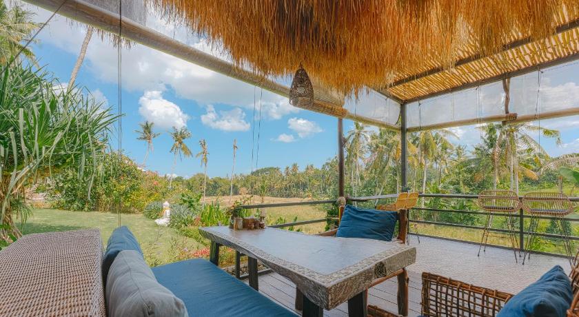 Coco verde bali – Tanah Lot, WY