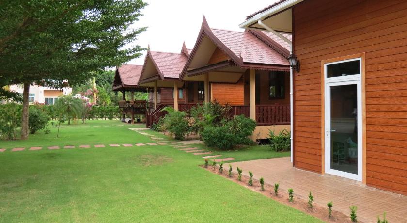 Image of Bungalow - Garden View 2